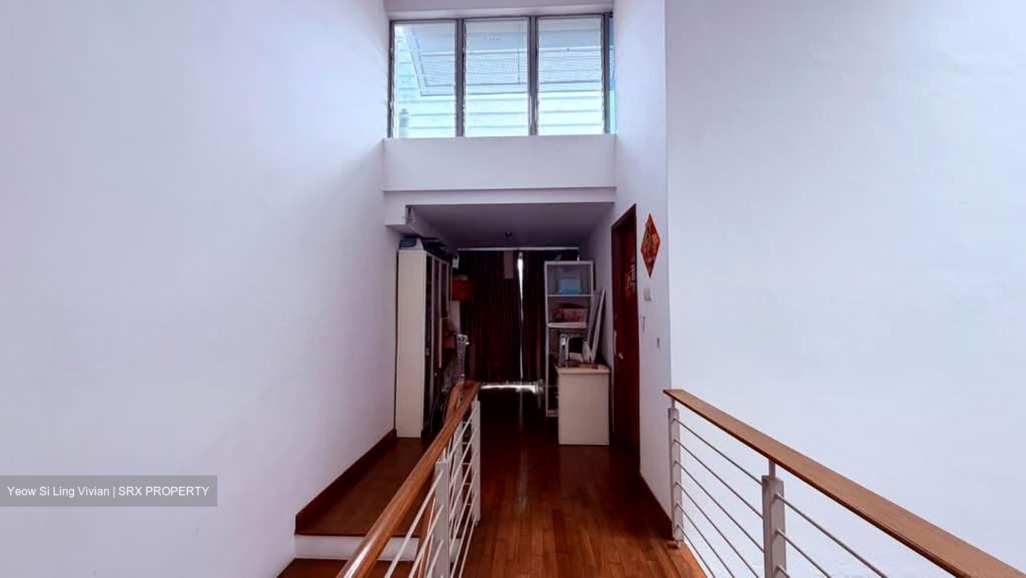 Chuan Loft (D19), Terrace #580721941
